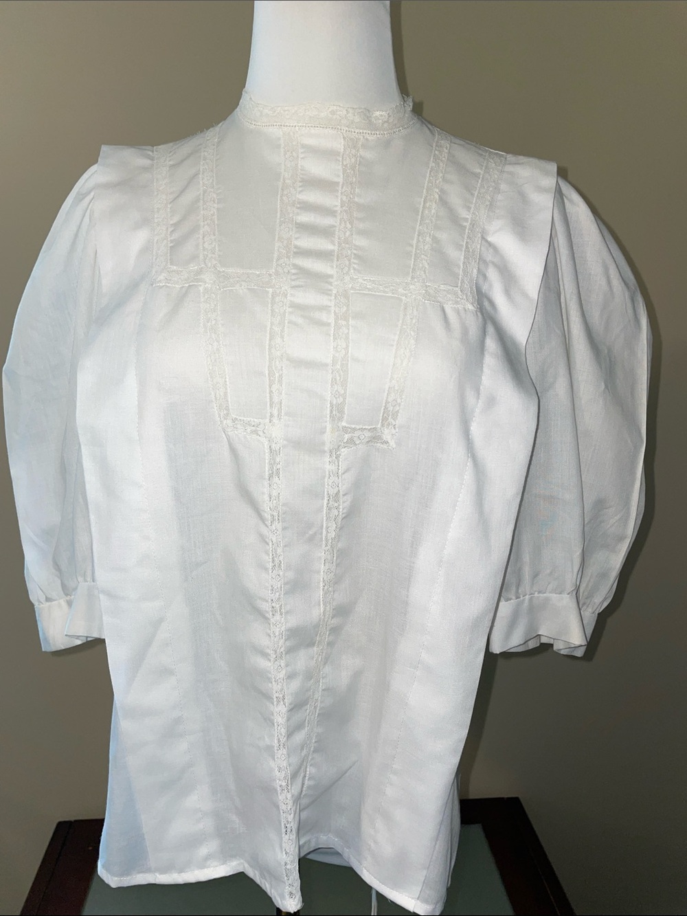 Handmade White Lace Yoke Puff Sleeve Blouse | S/M